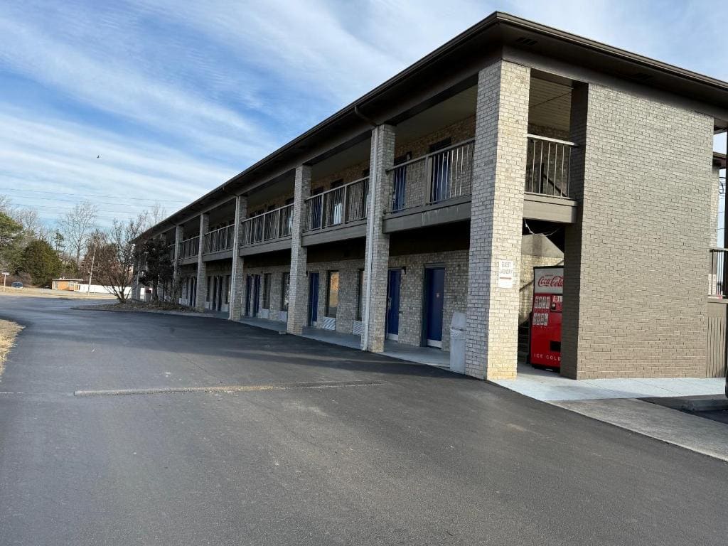 Days Inn by Wyndham Morristown - View 5