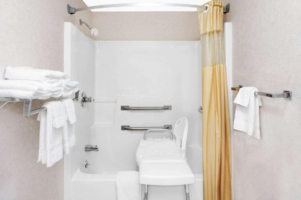 Days Inn by Wyndham Morristown - View 6