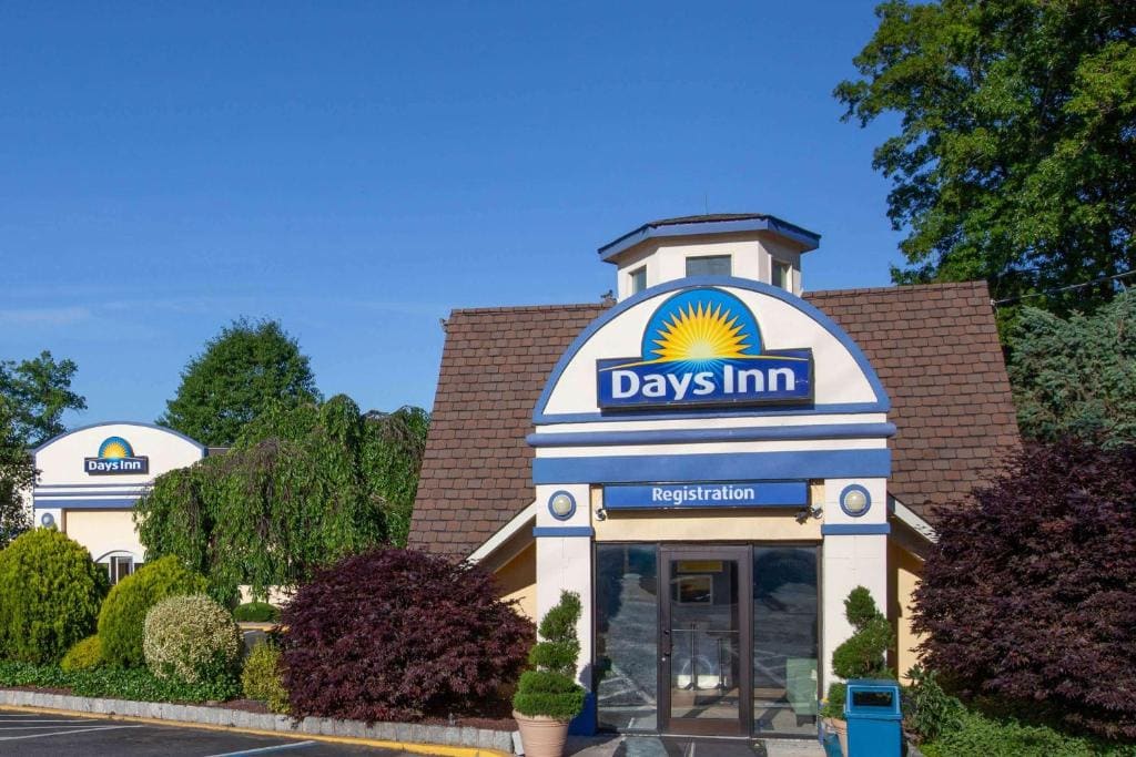 Days Inn by Wyndham Nanuet / Spring Valley - View 5
