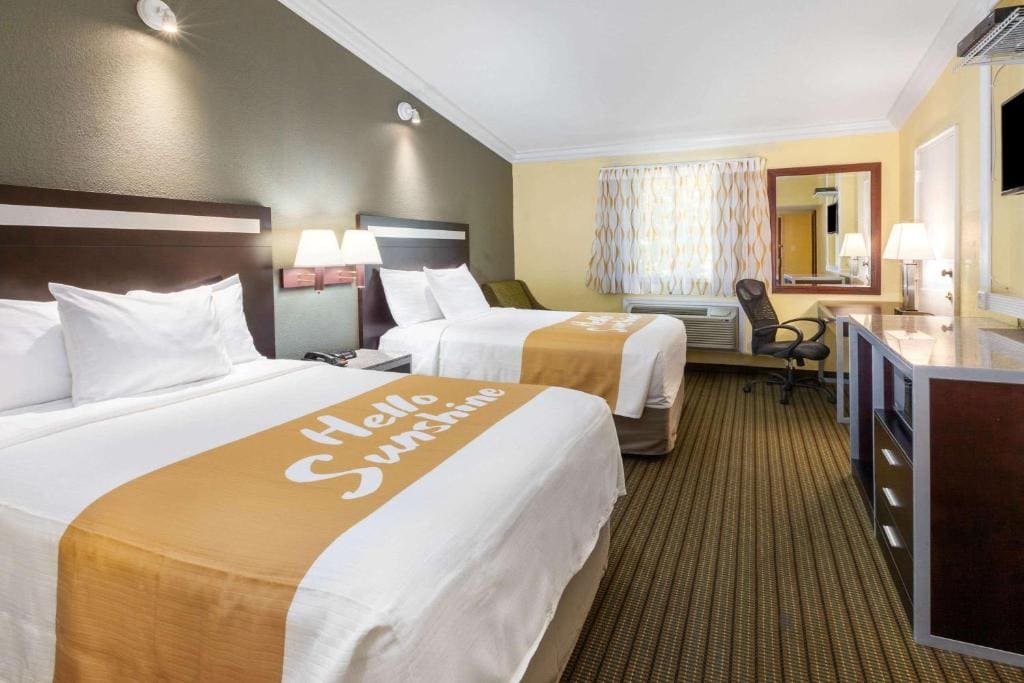 Days Inn by Wyndham Nanuet / Spring Valley - View 6