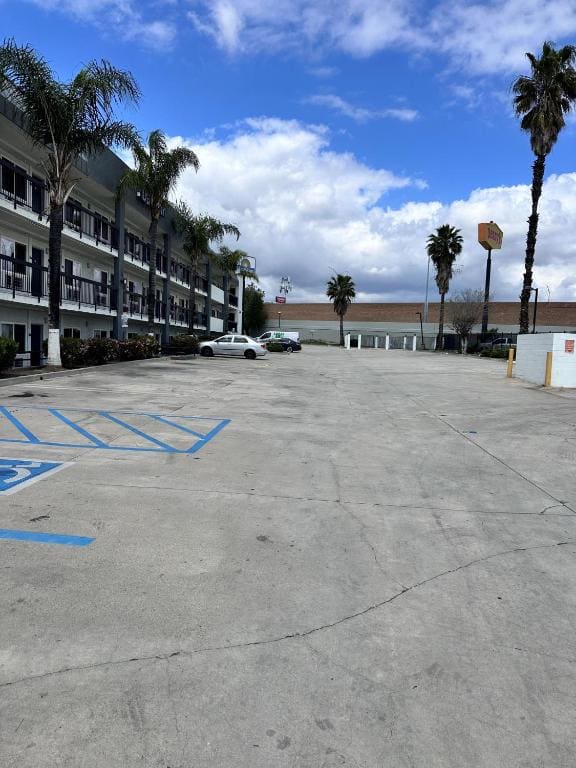 Days Inn by Wyndham Ontario Airport - View 7