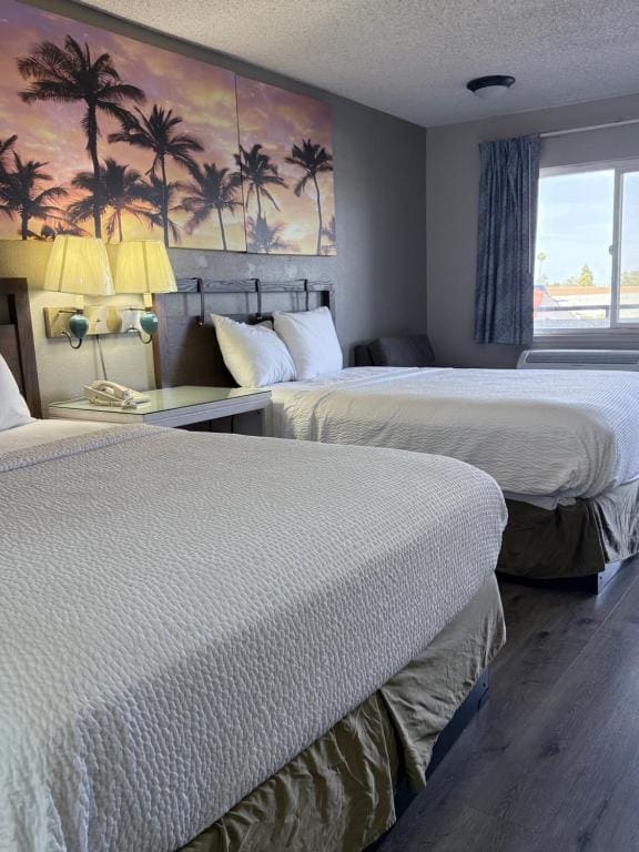Days Inn by Wyndham Ontario Airport - View 2