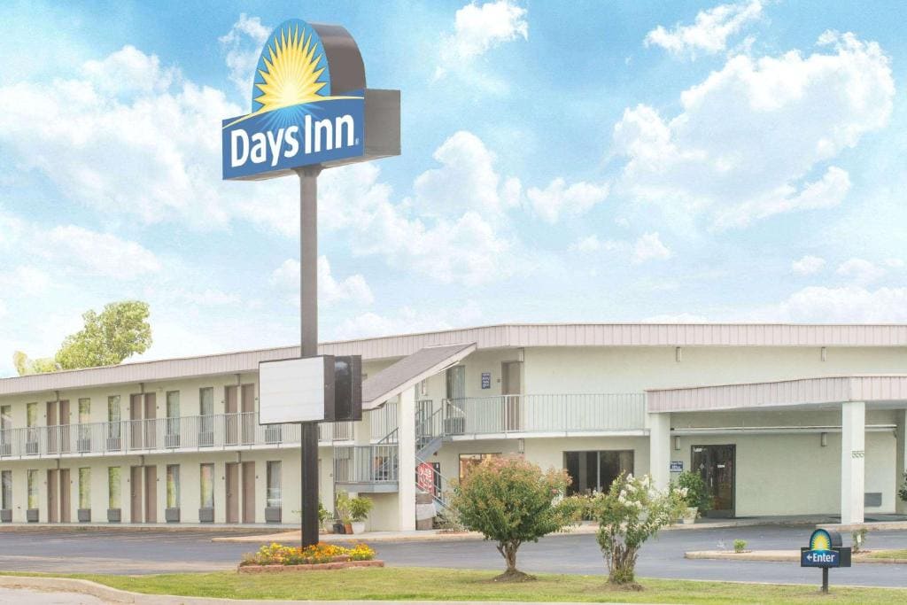 Days Inn by Wyndham Ripley - Main view