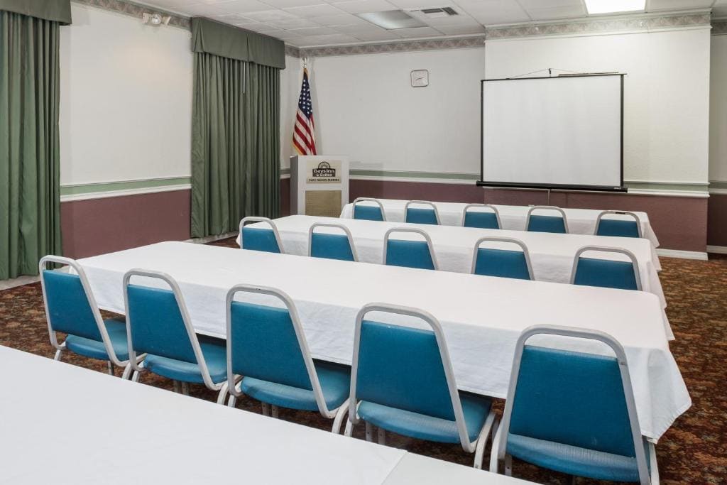 Days Inn & Suites by Wyndham Port Richey - View 4