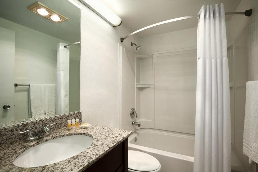 Days Inn by Wyndham Waynesboro - View 3
