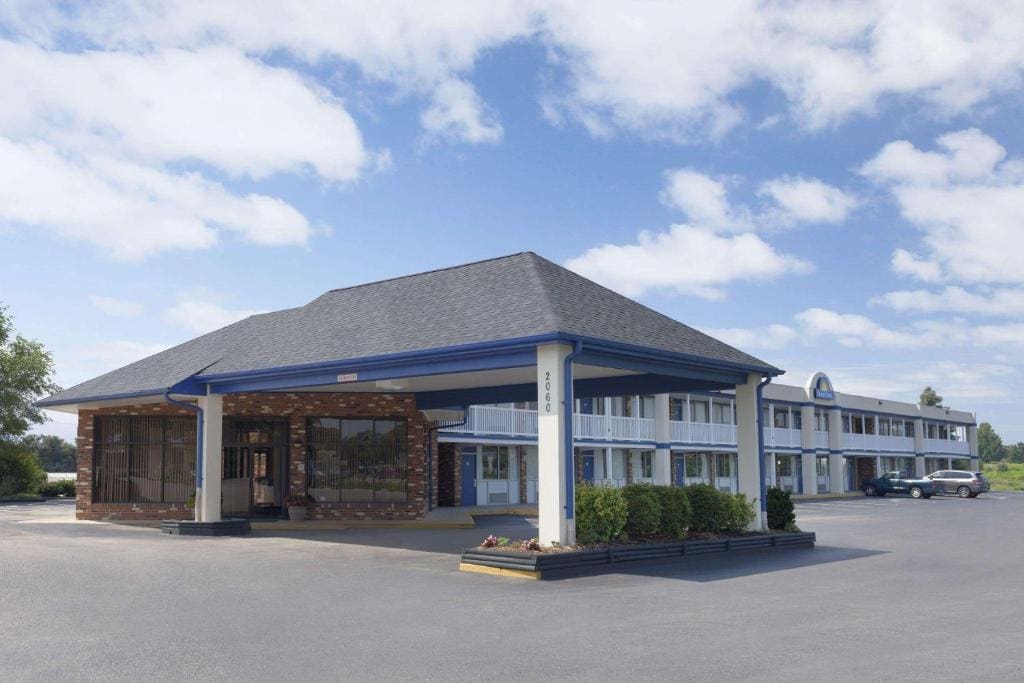 Days Inn by Wyndham Waynesboro - Main view