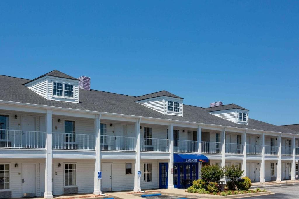Baymont by Wyndham Easley/Greenville - Main view