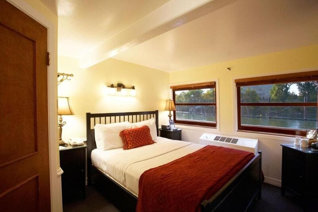 Delta King Hotel - View 7