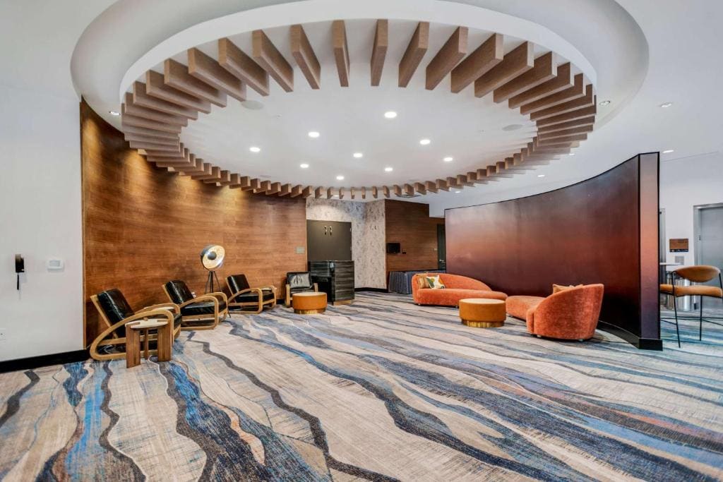 DoubleTree by Hilton Asheville Downtown - View 6