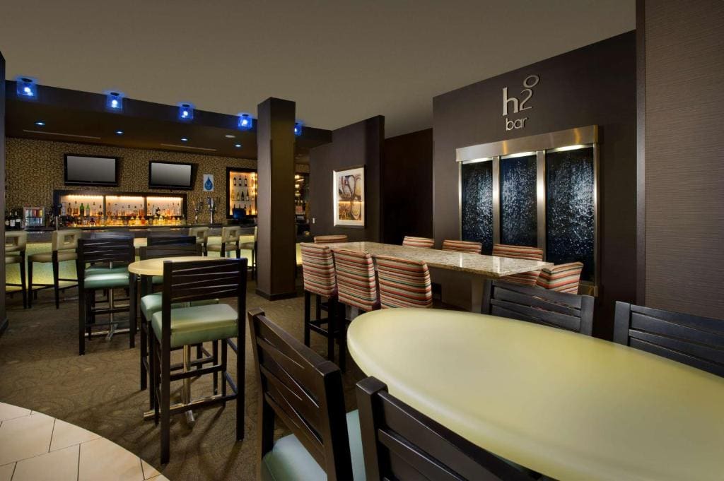 DoubleTree by Hilton Hotel Chattanooga Downtown - View 5