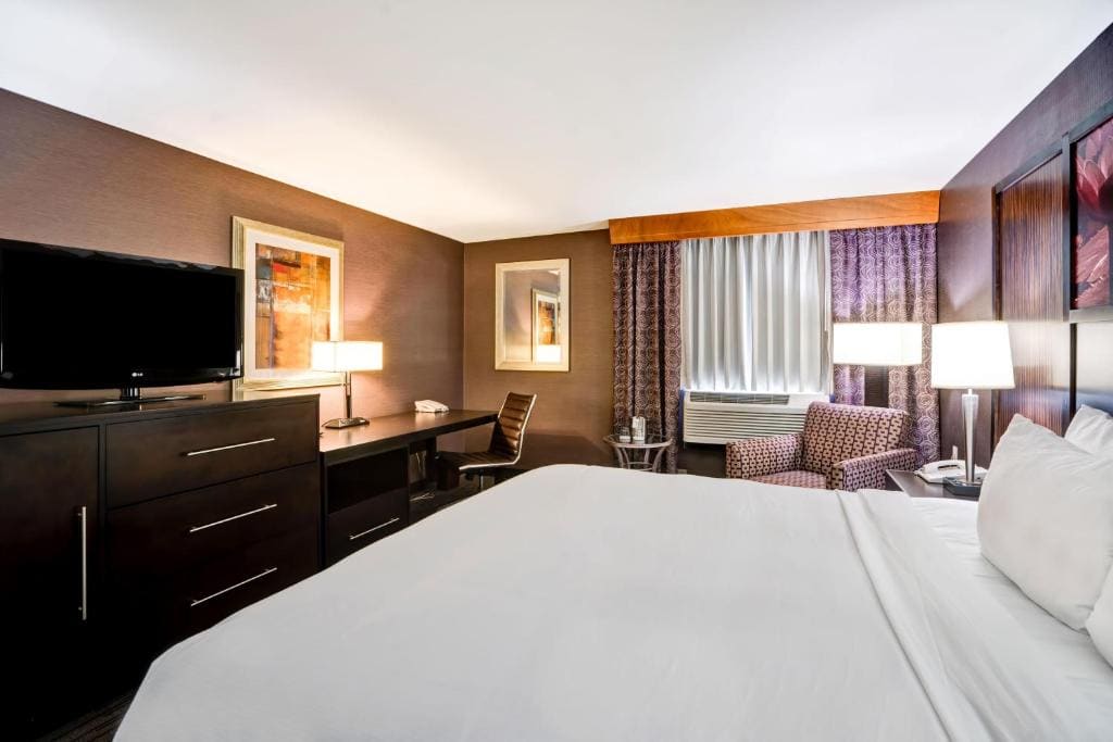DoubleTree by Hilton Downtown Wilmington - Legal District - View 6