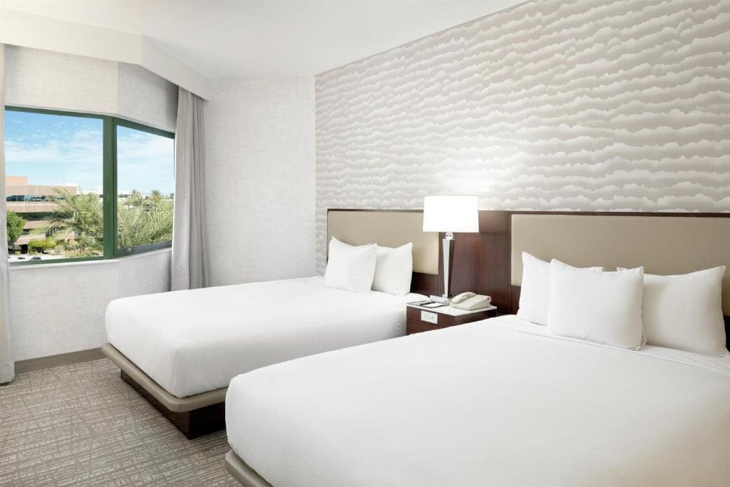 DoubleTree Suites by Hilton Phoenix - View 2