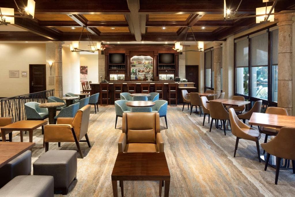 DoubleTree by Hilton Ontario Airport - View 4