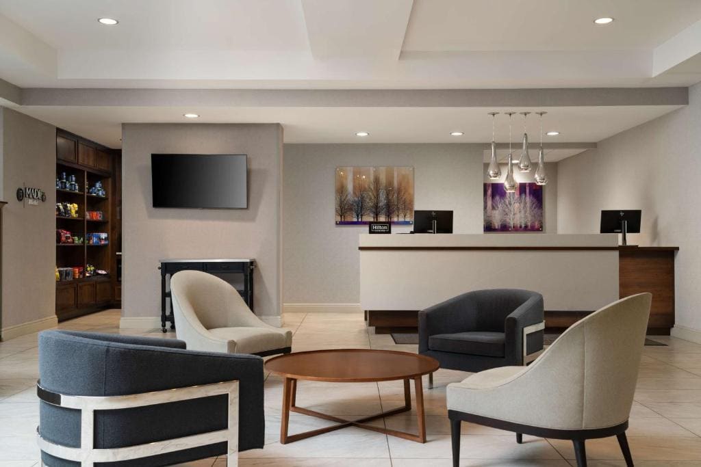 DoubleTree by Hilton Pittsburgh Airport - View 6