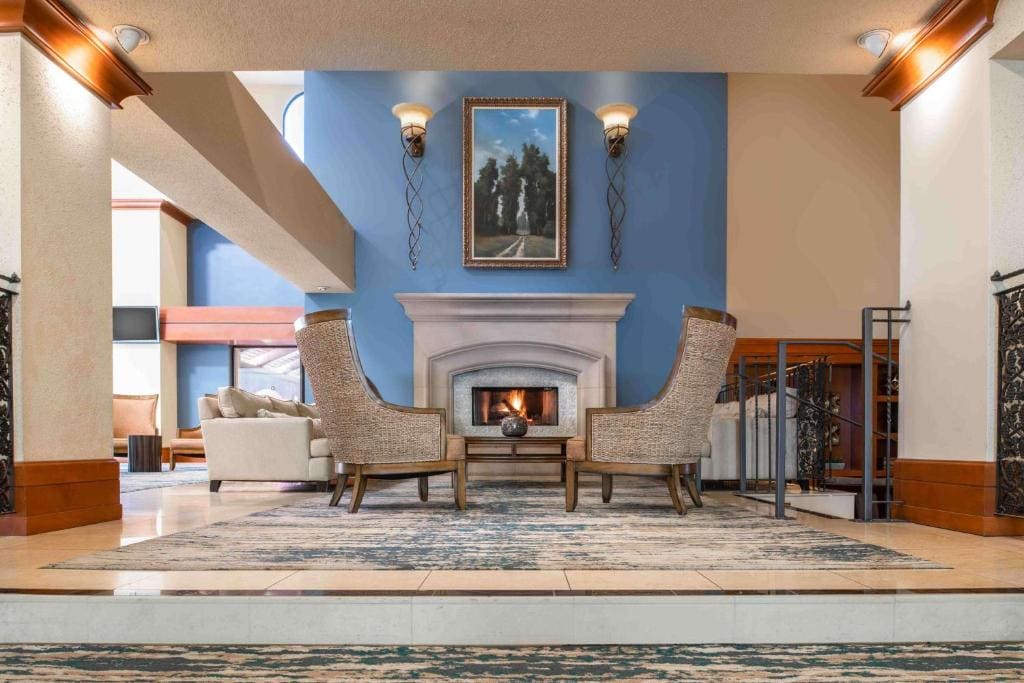 DoubleTree by Hilton Sonoma Wine Country - View 6