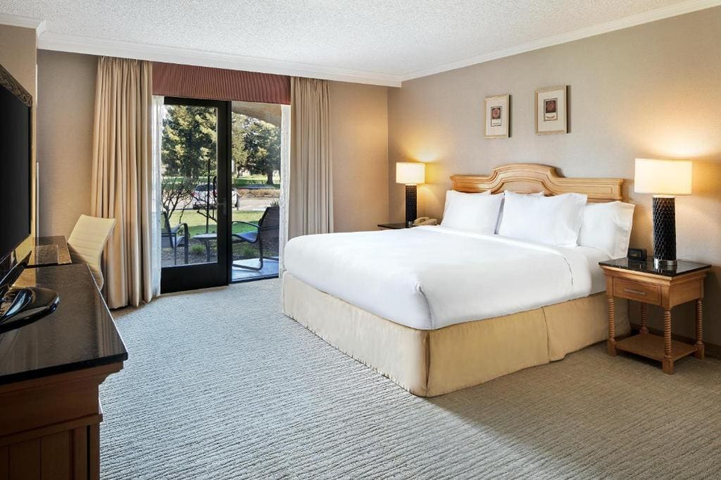 DoubleTree by Hilton Sonoma Wine Country - View 7