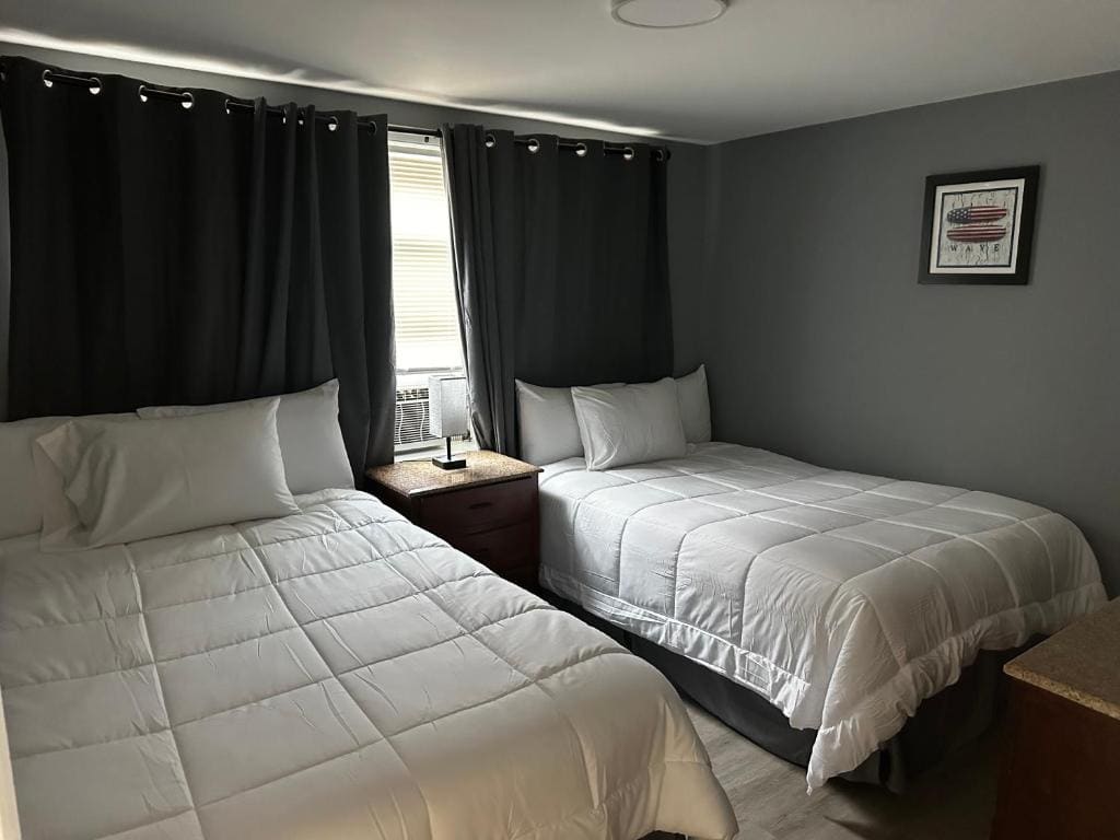 Atlantic Breeze Motel & Apartments - View 6