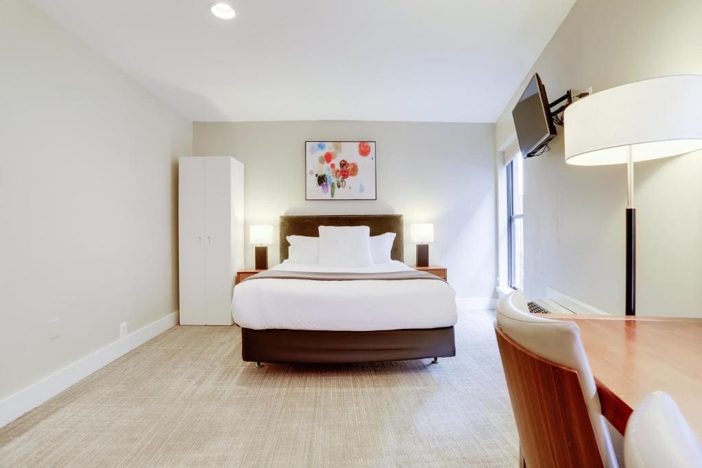 Sojourn at DuPont Place - View 6