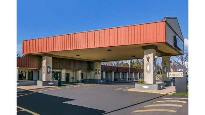 Dutchland Motel - Main view