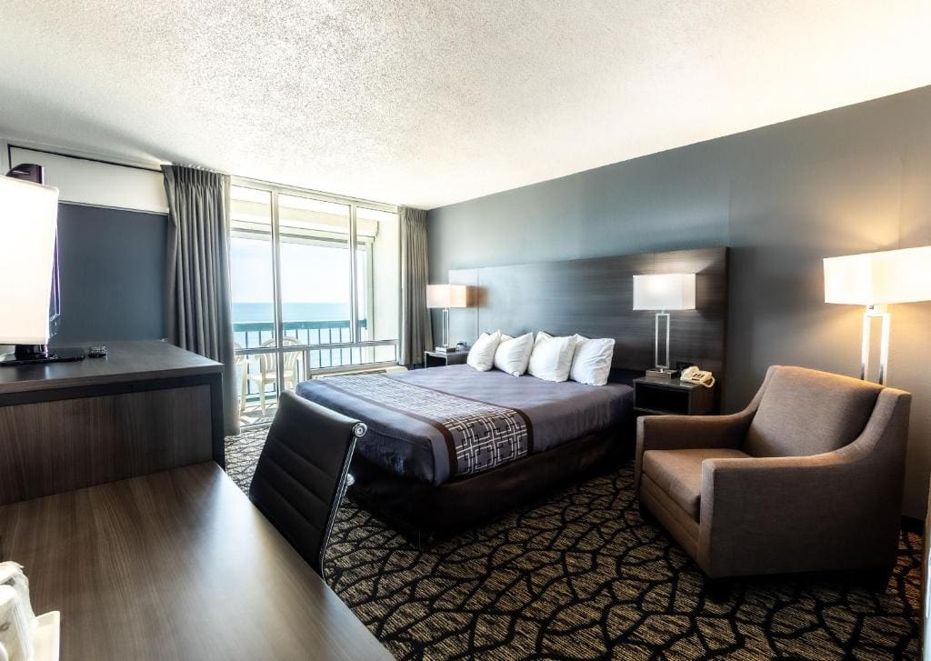 Seaview Hotel - View 2