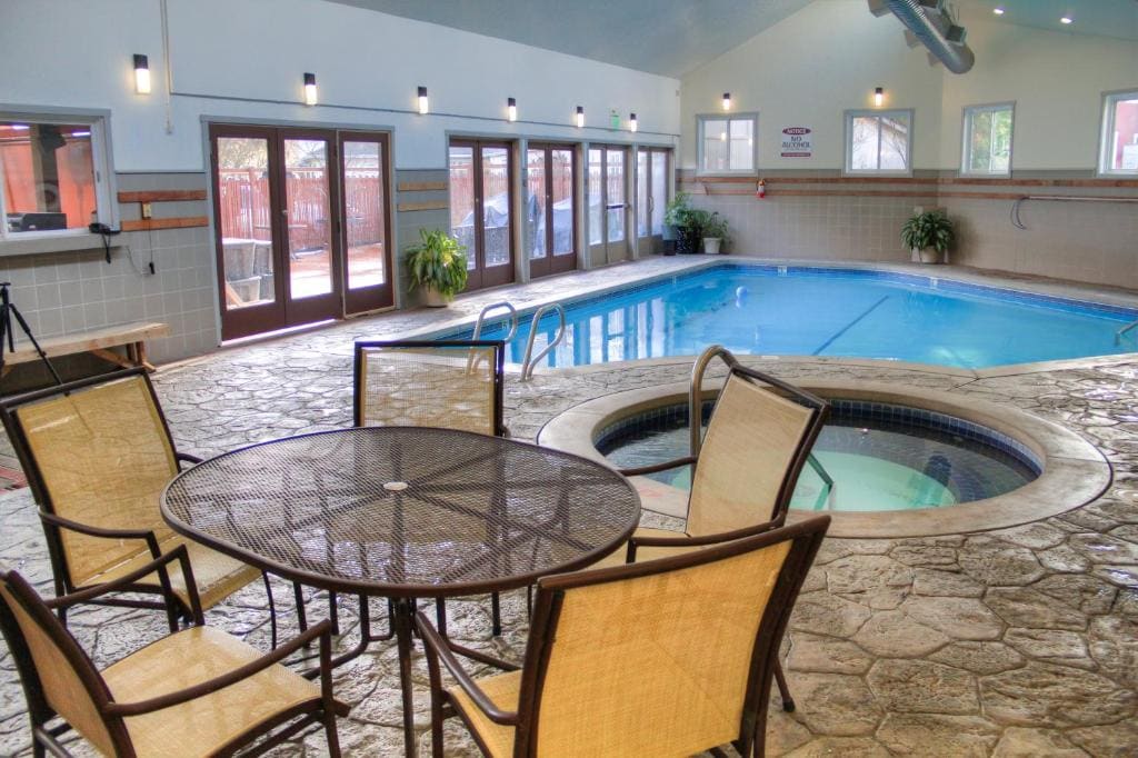 Earthbox Inn & Spa - View 4