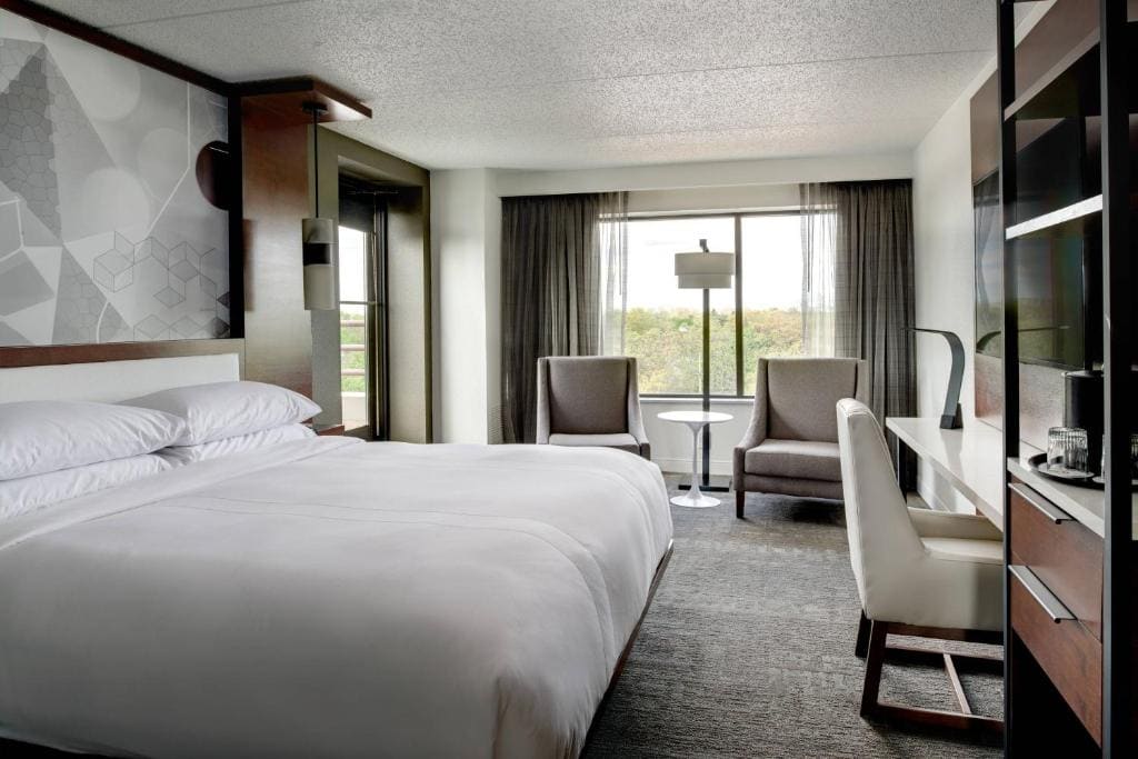 Marriott East Lansing at University Place - View 2