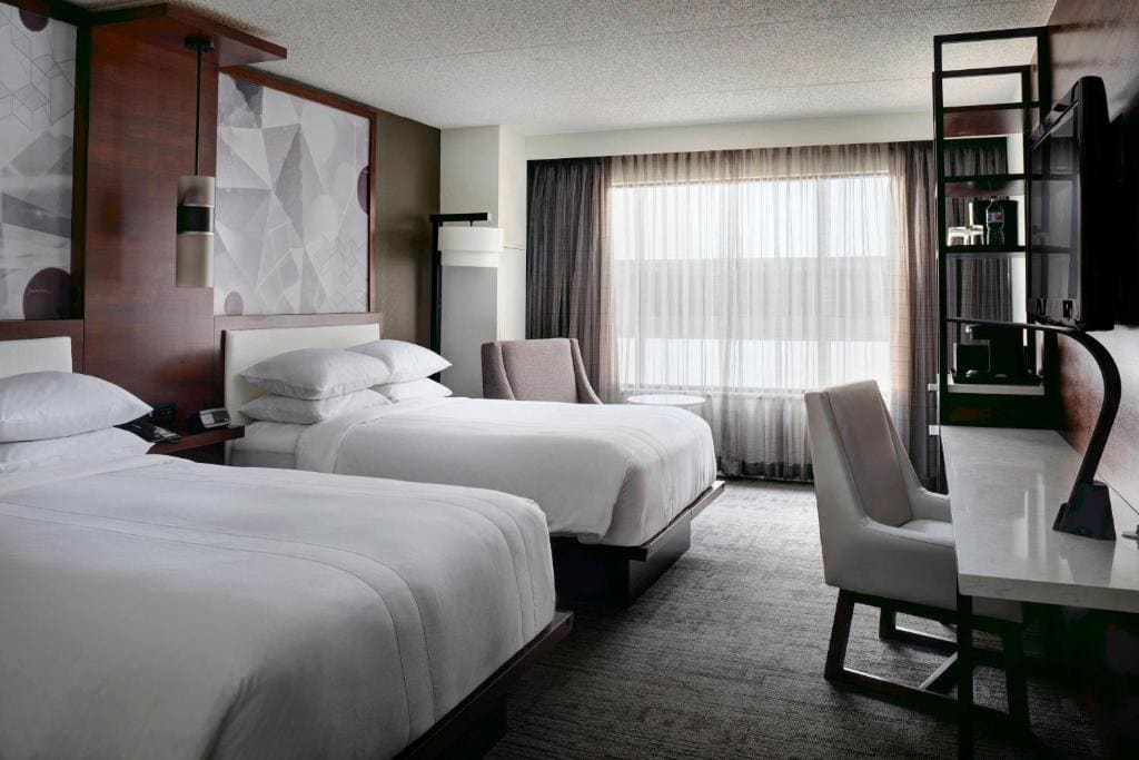Marriott East Lansing at University Place - View 7