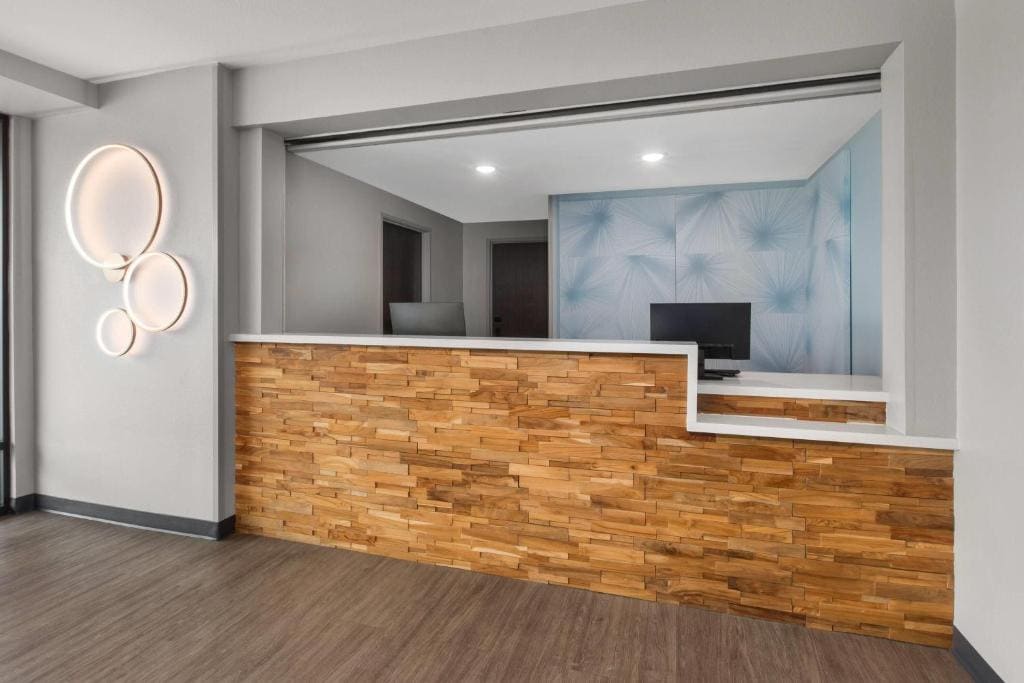 ECHO Suites Extended Stay by Wyndham Fort Worth Alliance - View 7