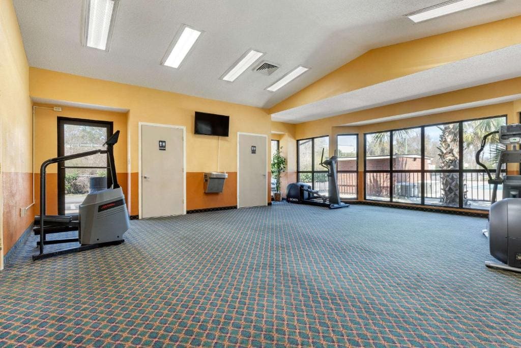 Econo Lodge Florence - Darlington - View 3