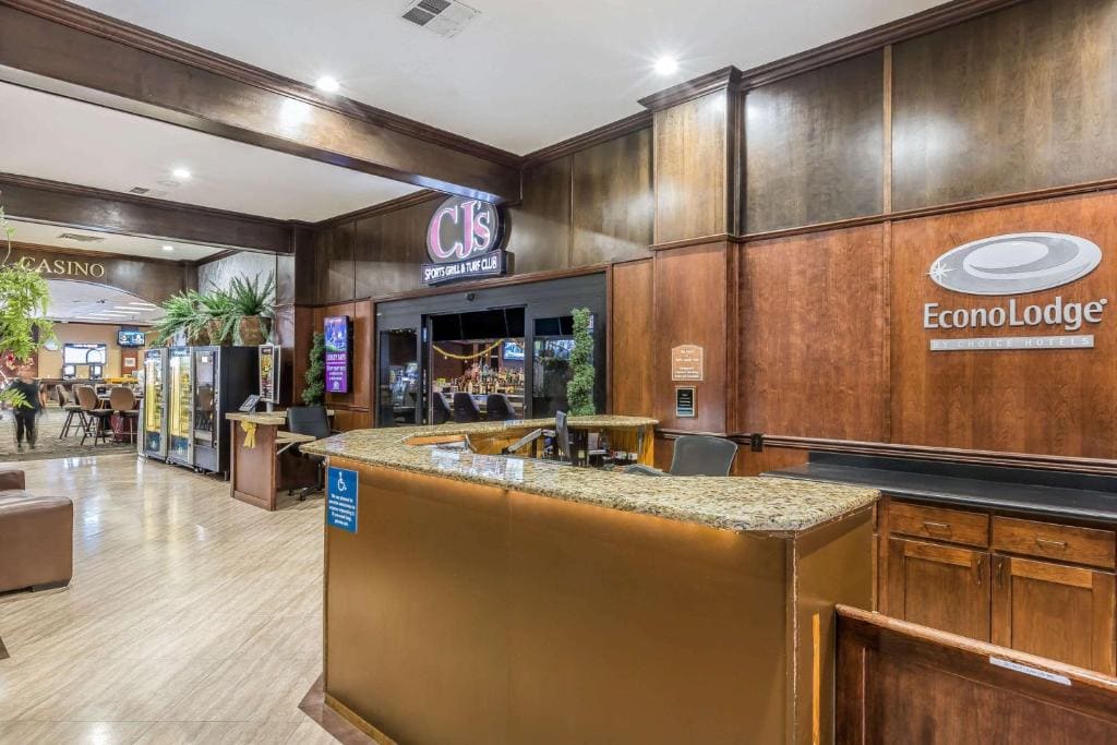 Econo Lodge Lake Elsinore Casino - View 4