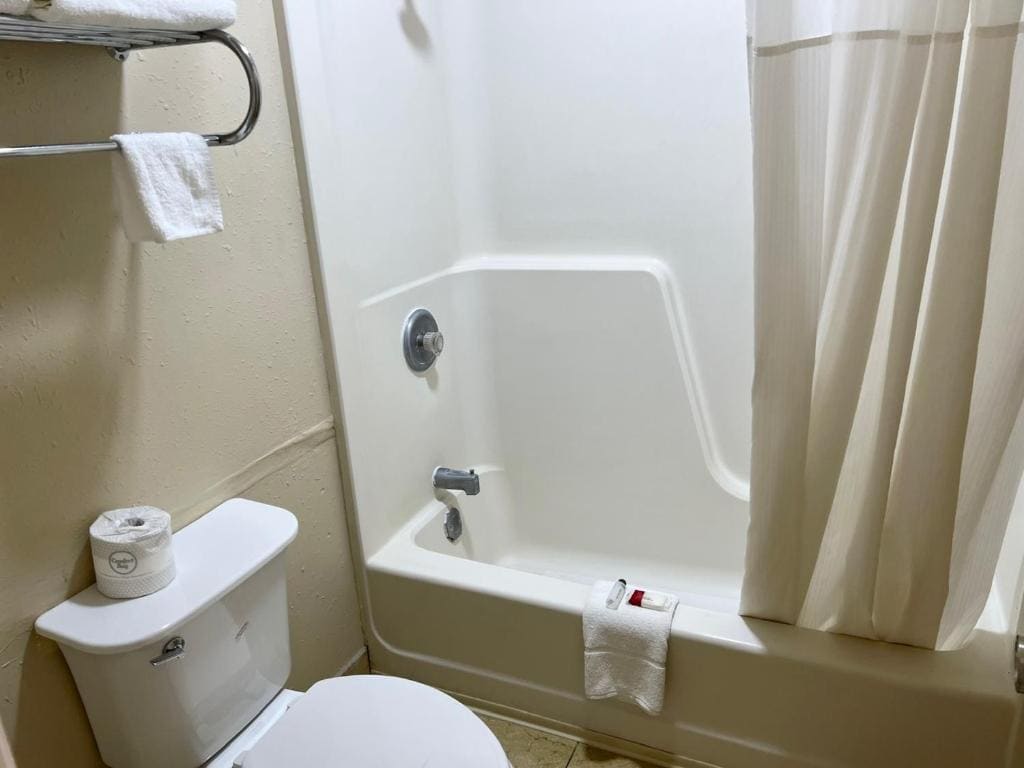 Economy Inn McCook - View 7