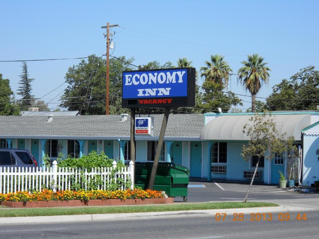 Economy Inn - View 4