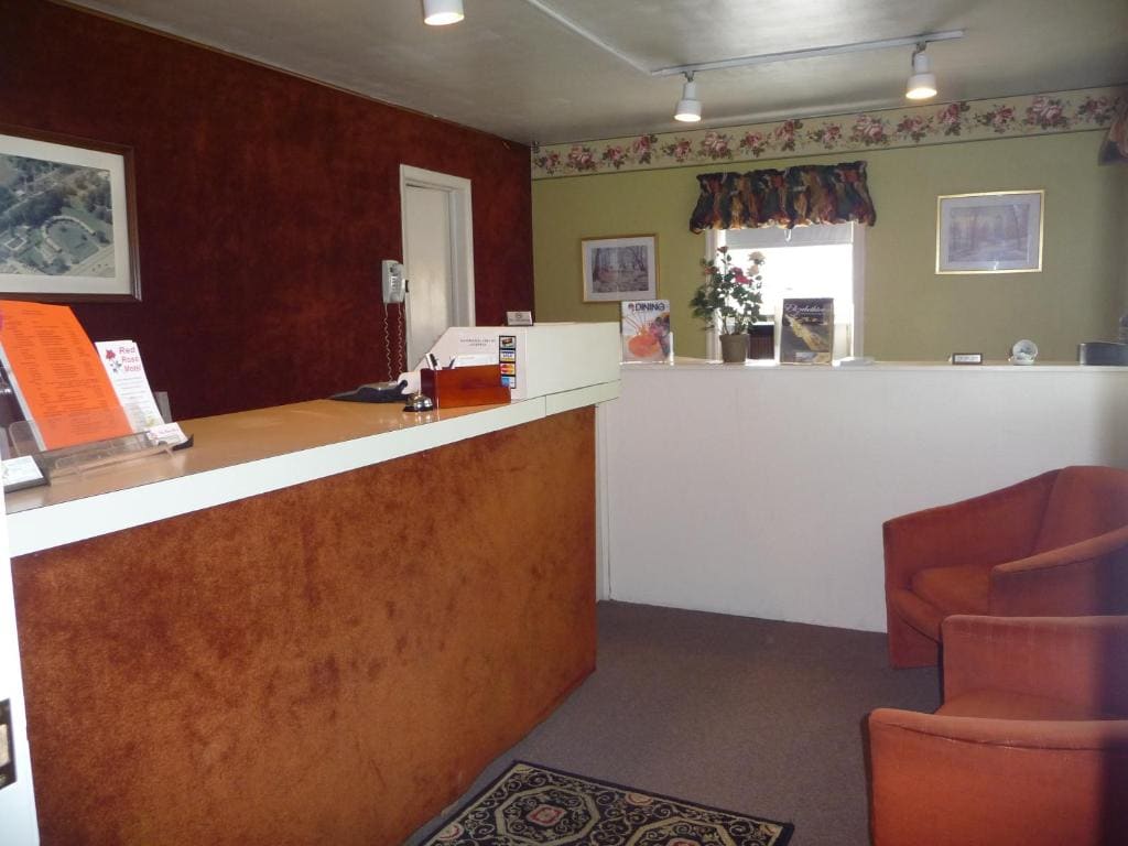 Red Rose Motel - View 4