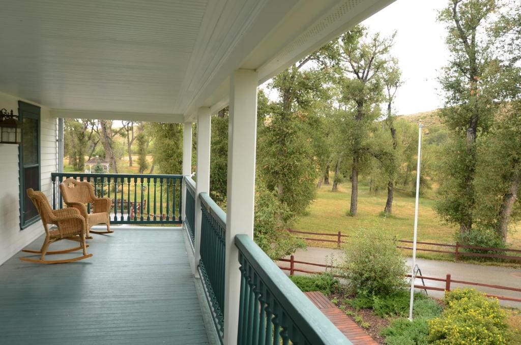 The Historic Elk Mountain Hotel - View 6