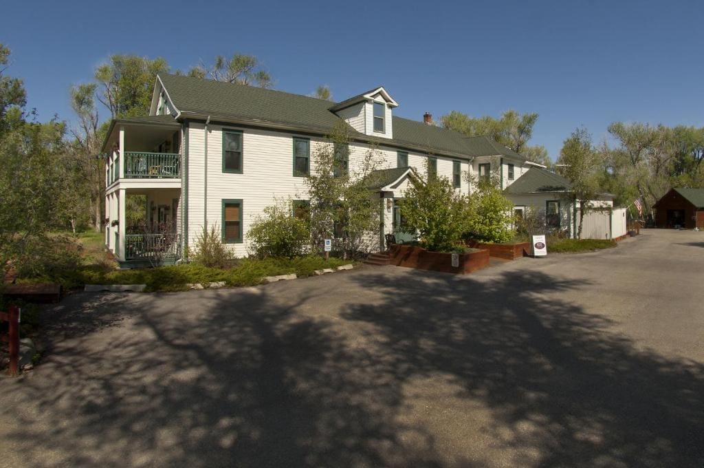 The Historic Elk Mountain Hotel - View 4