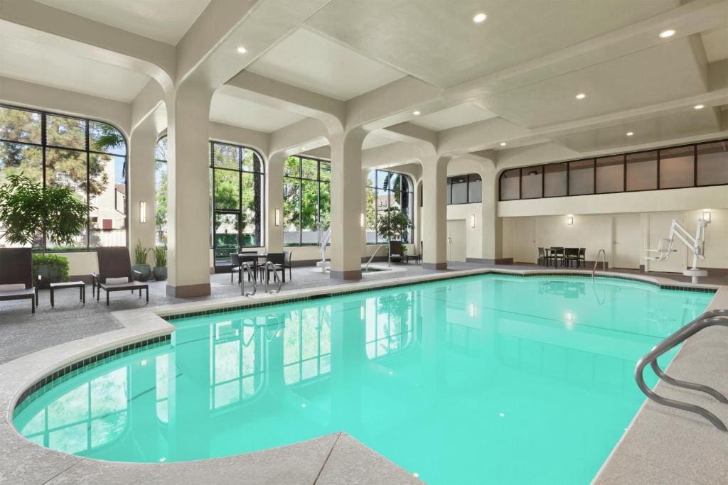 Embassy Suites by Hilton Arcadia-Pasadena Area - View 5