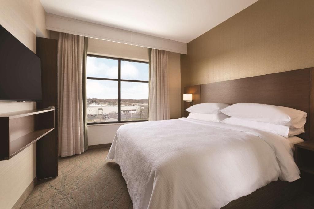 Embassy Suites by Hilton Akron Canton Airport - View 2