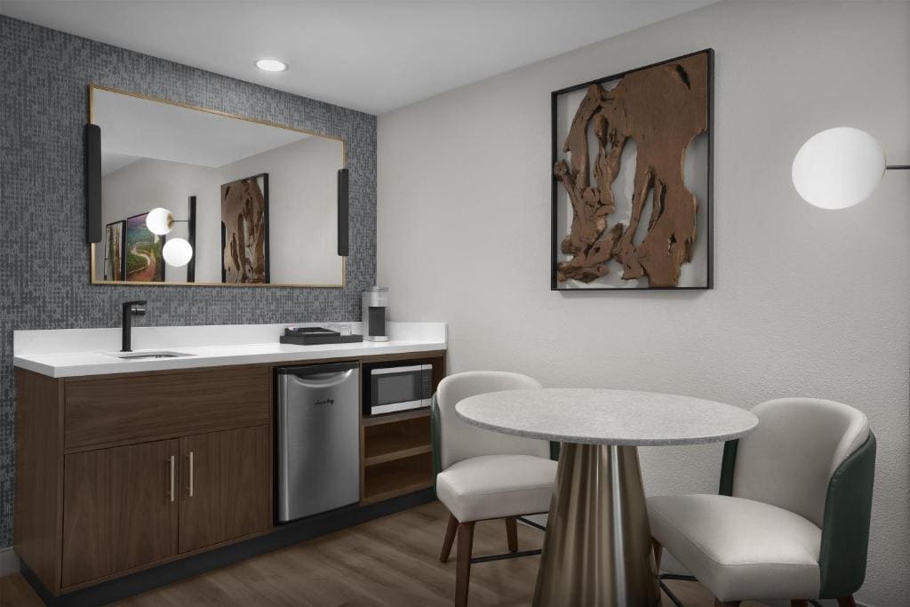 Embassy Suites by Hilton Jackson North Ridgeland - View 7