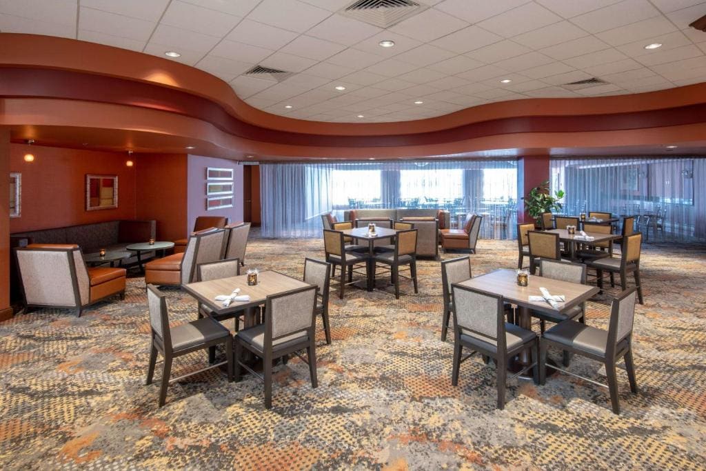 Embassy Suites Northwest Arkansas Hotel - View 5
