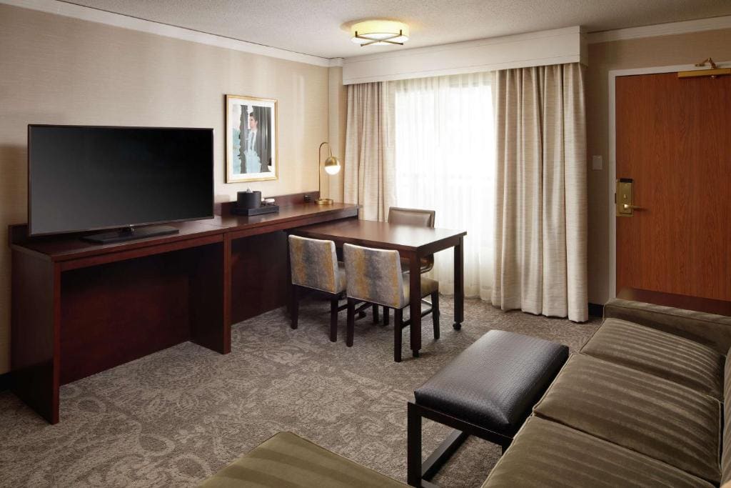 Embassy Suites Tysons Corner - View 7