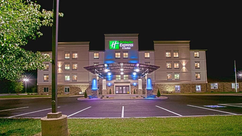Holiday Inn Express & Suites Evansville North by IHG - Main view