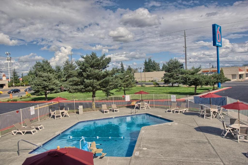 Motel 6-Everett, WA - North - View 3
