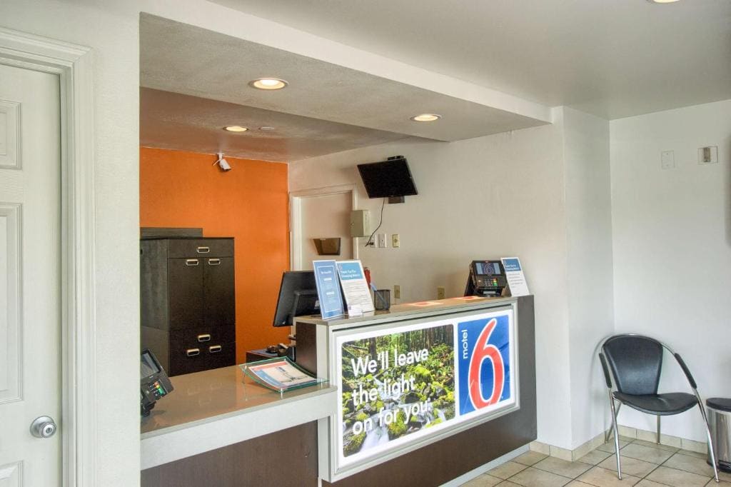 Motel 6-Everett, WA - North - View 5
