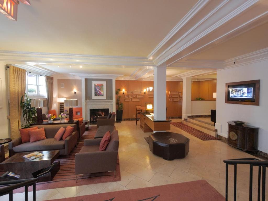 Executive Hotel Vintage Court - View 3