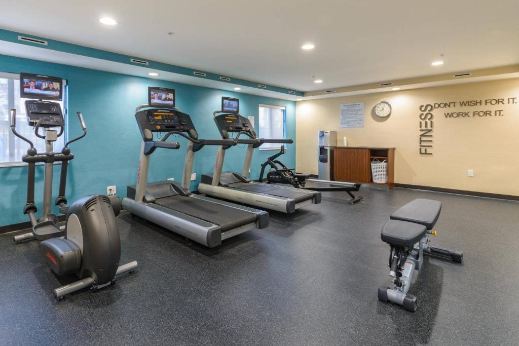 Fairfield Inn Manchester - Boston Regional Airport - View 3