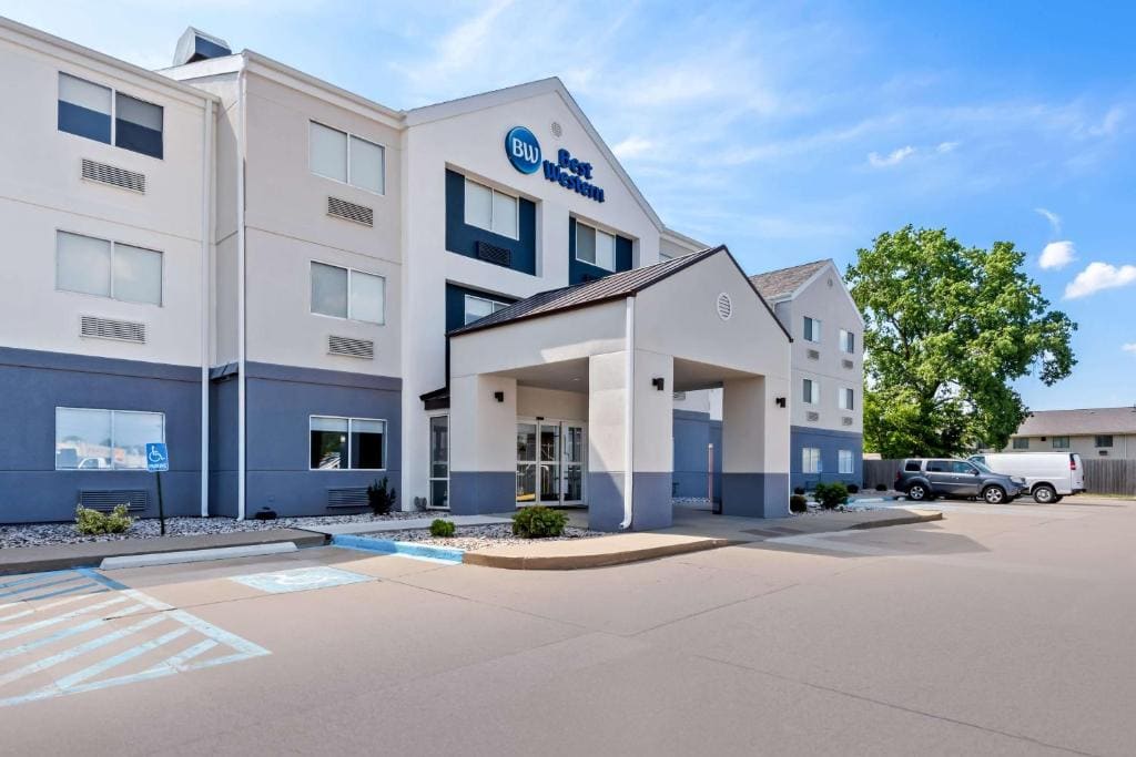 Best Western Ottumwa Inn & Suites - Main view