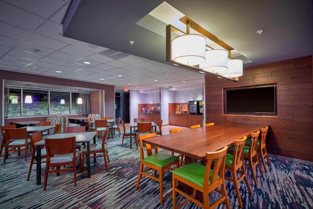 Fairfield Inn & Suites by Marriott Grand Mound Centralia - View 3