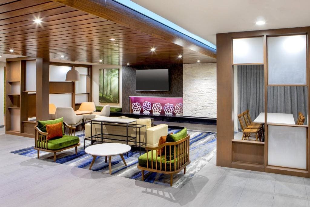 Fairfield Inn & Suites by Marriott McPherson - View 4
