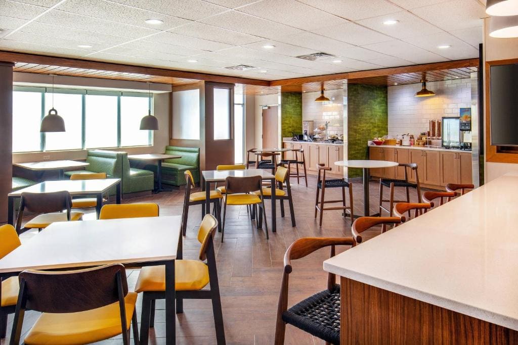 Fairfield Inn & Suites by Marriott McPherson - View 3