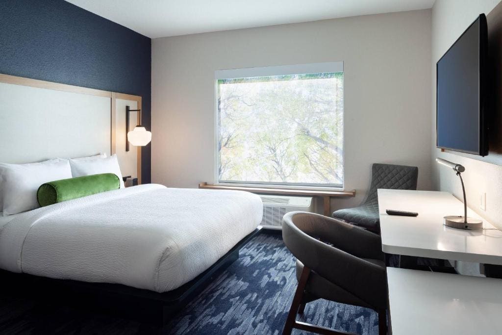 Fairfield Inn & Suites by Marriott Wellington West Palm - View 7